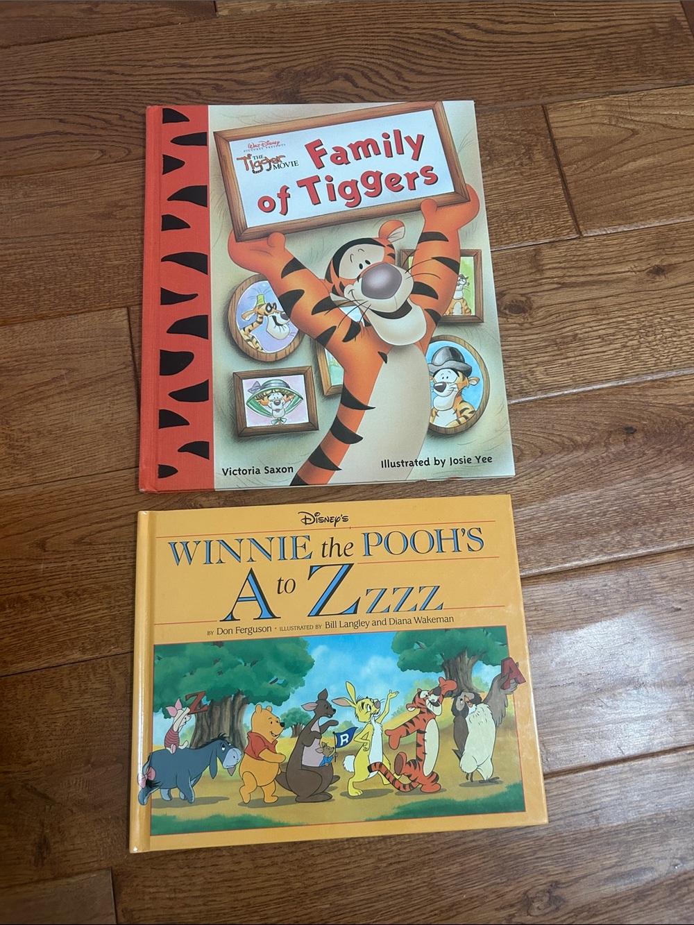 2 Disney Winnie the Pooh books